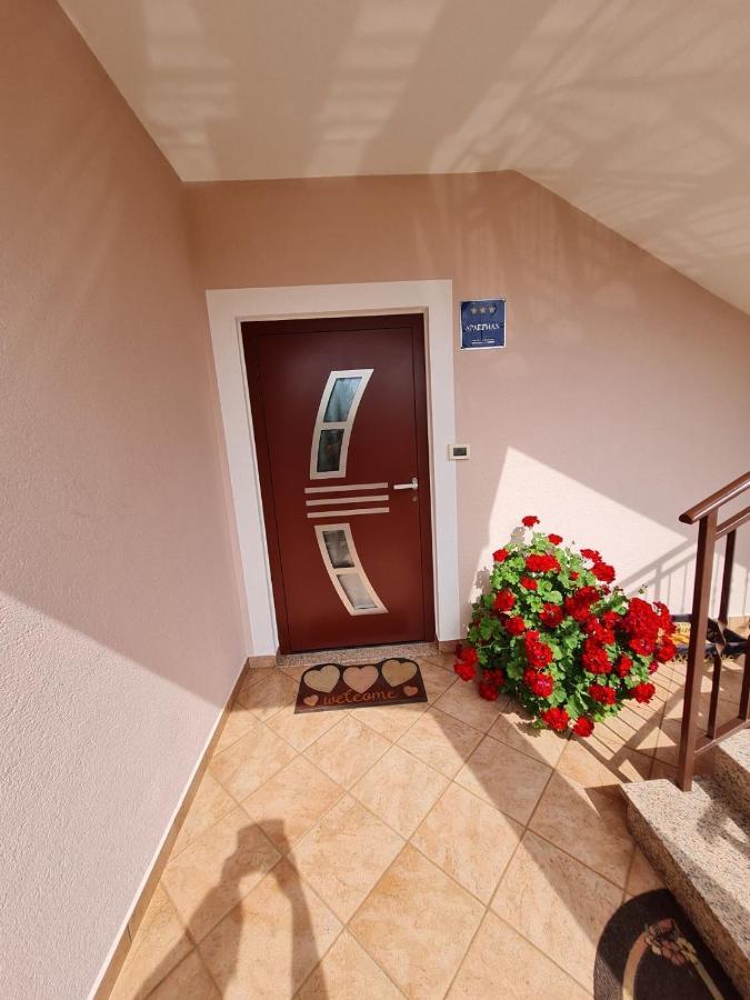 Apartment Ornela Umag Eksteriør billede